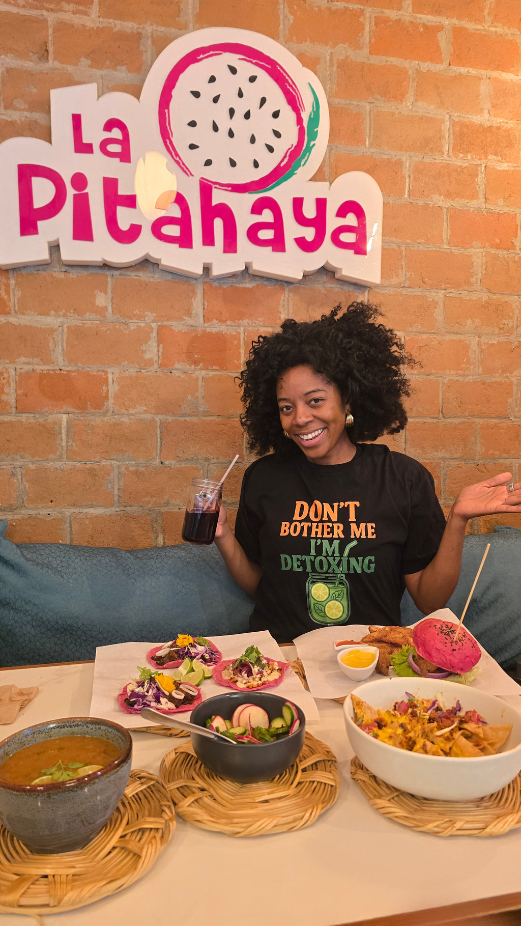 DON'T BOTHER ME, I'M DETOXING THE ESSENTIAL UNISEX T-SHIRT